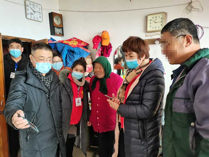 我院开展春节入户走访慰问，为病区贫困患者家庭撑起“关爱之伞”