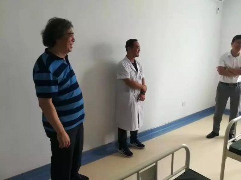 当书法爱好者\巧遇\书法名家宋文京先生…今天在正阳心理医院发生！