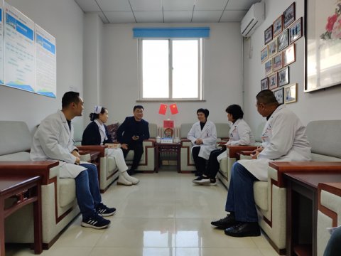 湖南省脑科医院邬志美教授三顾正阳，冬日会诊送款款温情