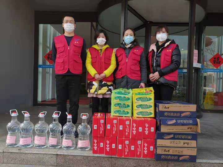 抗疫铸大爱 慰问显真情 ——城阳区委书记王波慰问抗疫一线人员，青岛正阳心